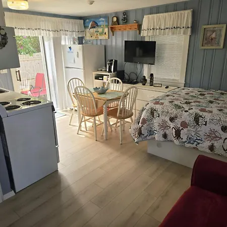 Studio In Dennis Port